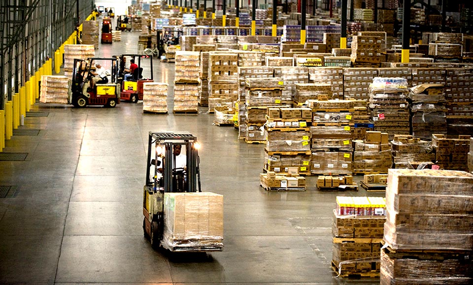 operators with a forklift truck licence